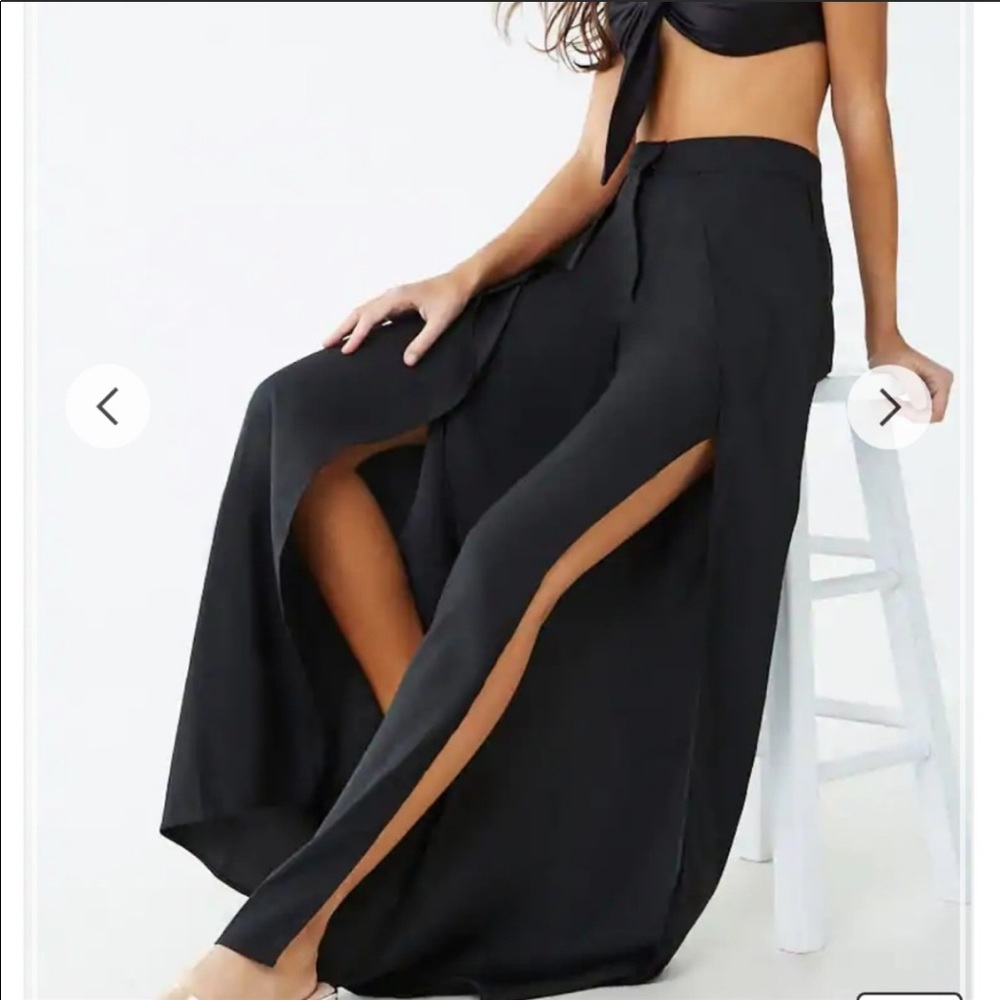 Express cropped pants tulip front